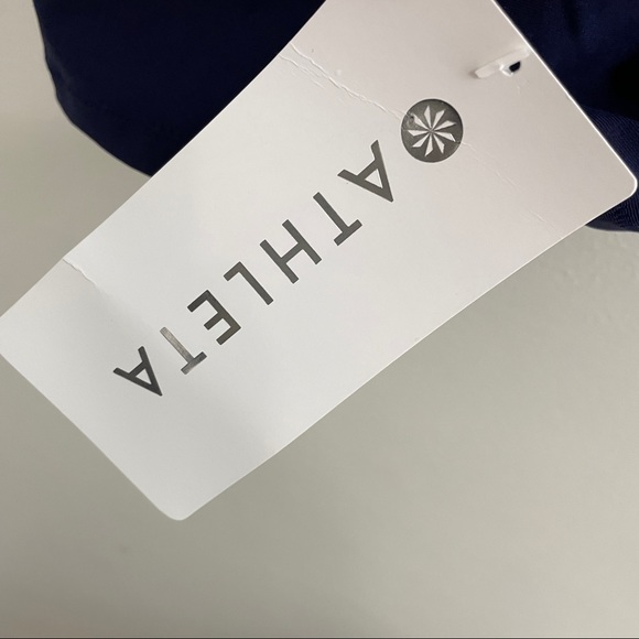 Athleta Women’s NWT Navy Twist Up Tankini Top Medium Support Size 36D/DD - Picture 5 of 8